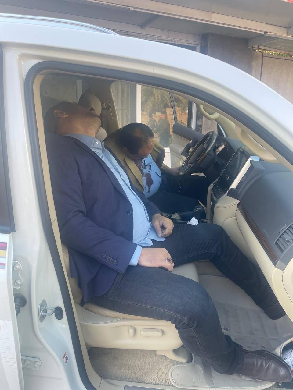 40D409F6 325E 4AB6 BA6D BFE41A5543D9