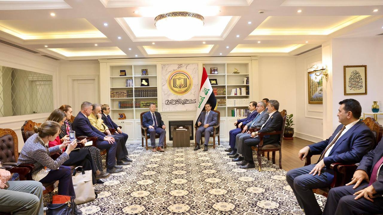 62C361DA 33D3 4B47 A87F BC6EF2A41225